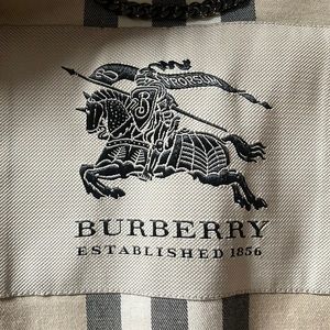 Burberry London trench coat honey ( authentic)